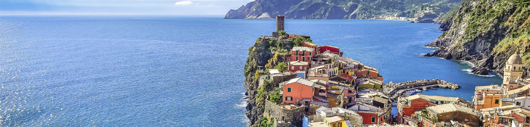 Pueblo costero de Cinque Terre en la provincia de la Spezia, Italia. SoloCruceros.com